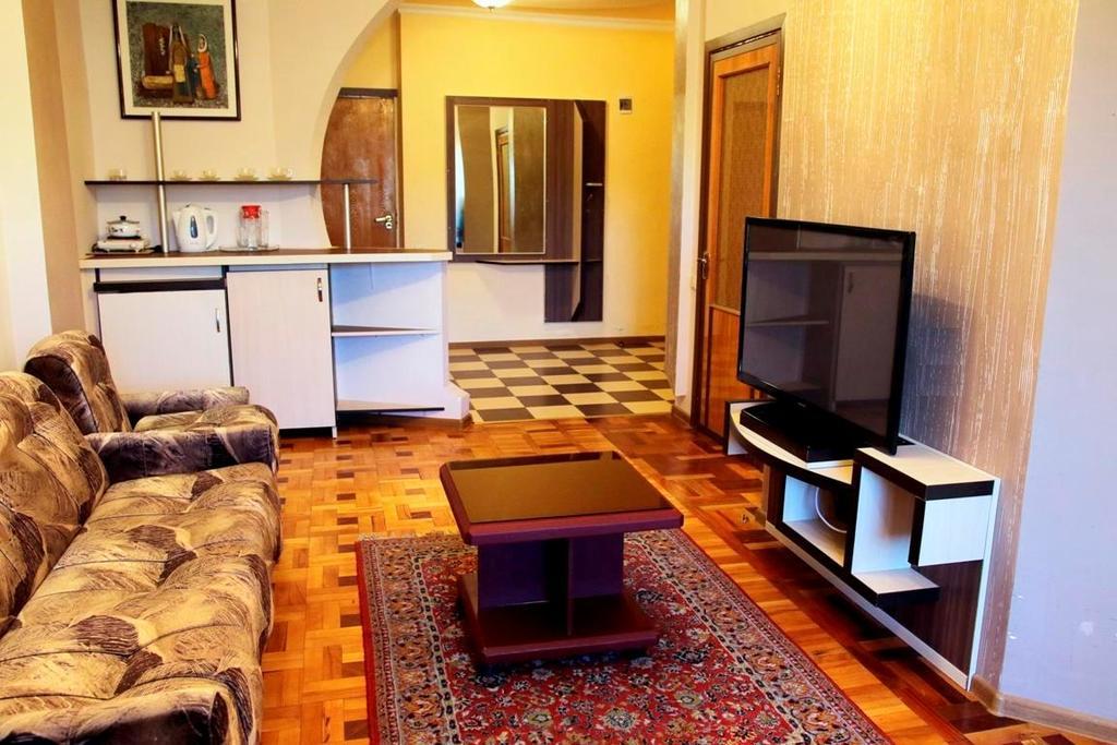 Дом Писателей Цахкадзора Ξενοδοχείο Δωμάτιο φωτογραφία